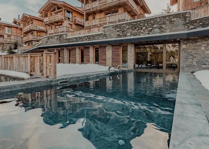 Ultima Hotel