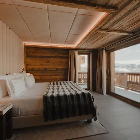 Hotel Ultima 5*