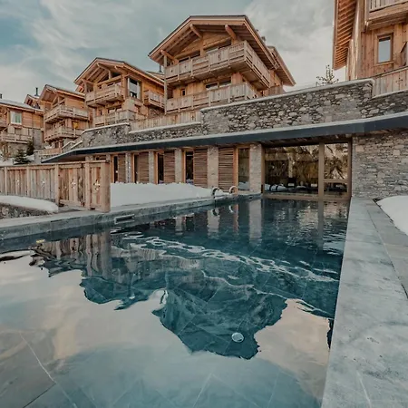 Ultima Hotel